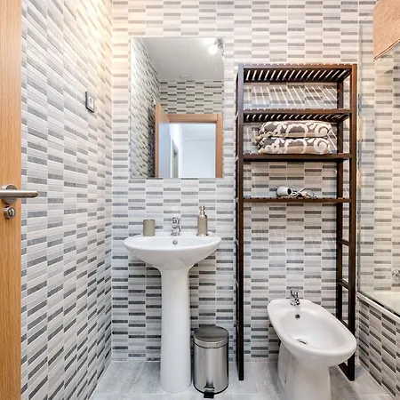 Lupa Apartment